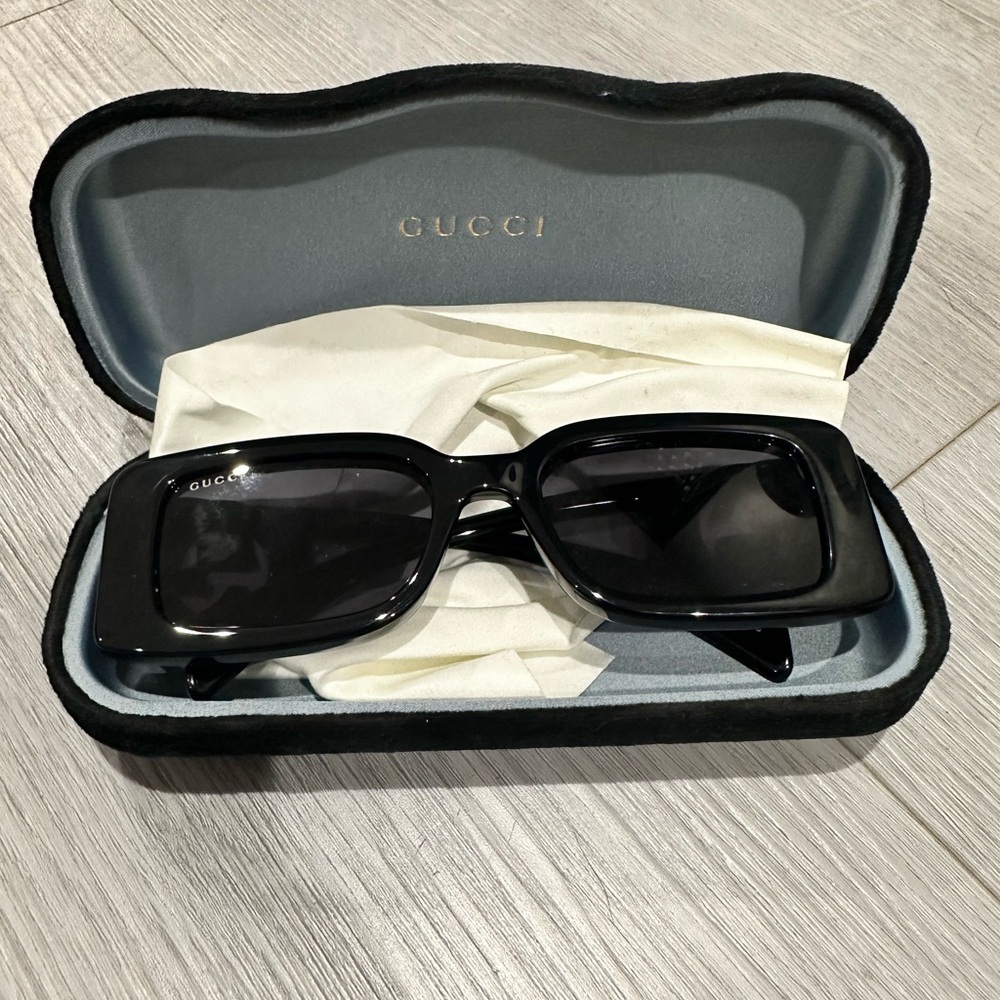 Gucci GG1325S brand new